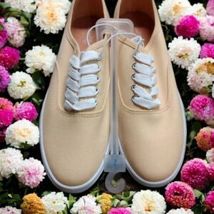 Universal Thread Orange Lace-Up Shoes!